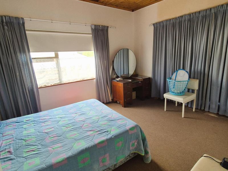 4 Bedroom Property for Sale in Franskraal Western Cape